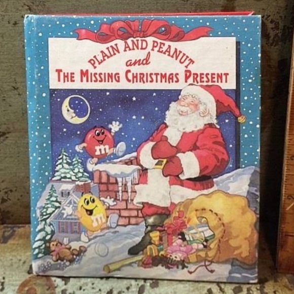The Missing Christmas Present Plain and Peanut M&M's Children’s Book - Picture 2 of 8